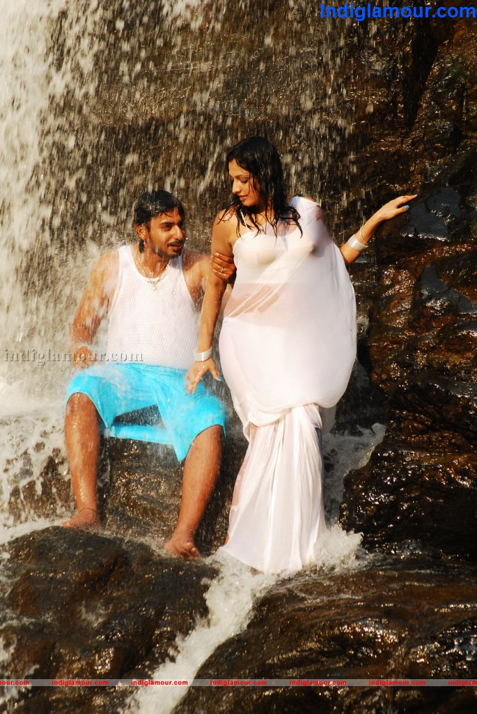 Yuvakudu Movie hd photo