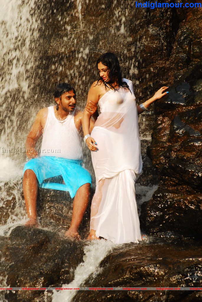 Yuvakudu Movie hd photo