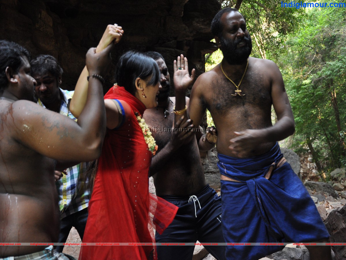 Dhooram Movie hd photo