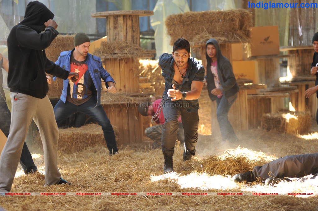 Iddarammayilatho Movie hd photo