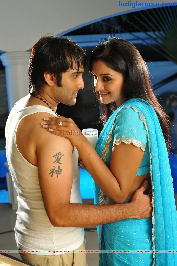 Chukka Lanti Ammayi Chakkanaina Abbayi Movie hd photo