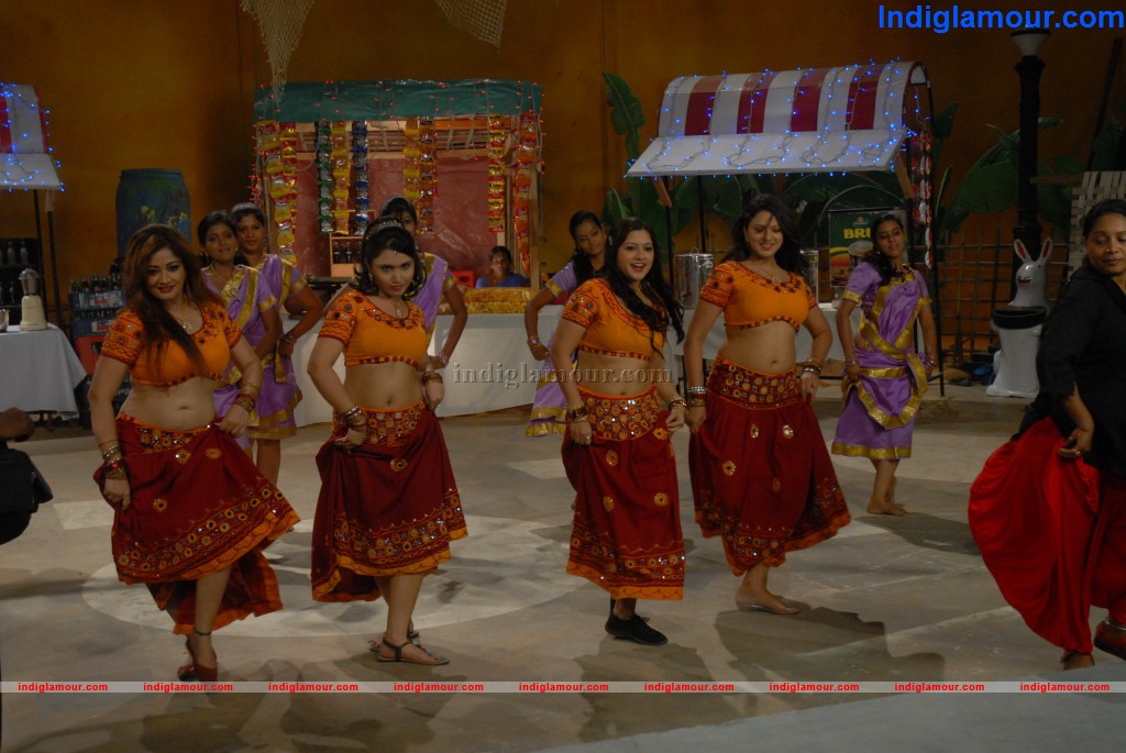 Bhaja Bhajantrilu Movie hd photo