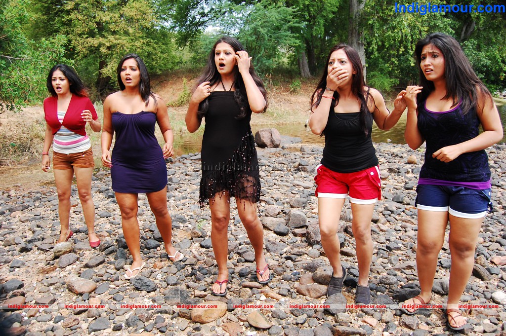 Bhaja Bhajantrilu Movie hd photo