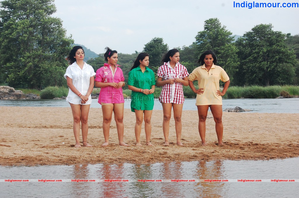 Bhaja Bhajantrilu Movie hd photo