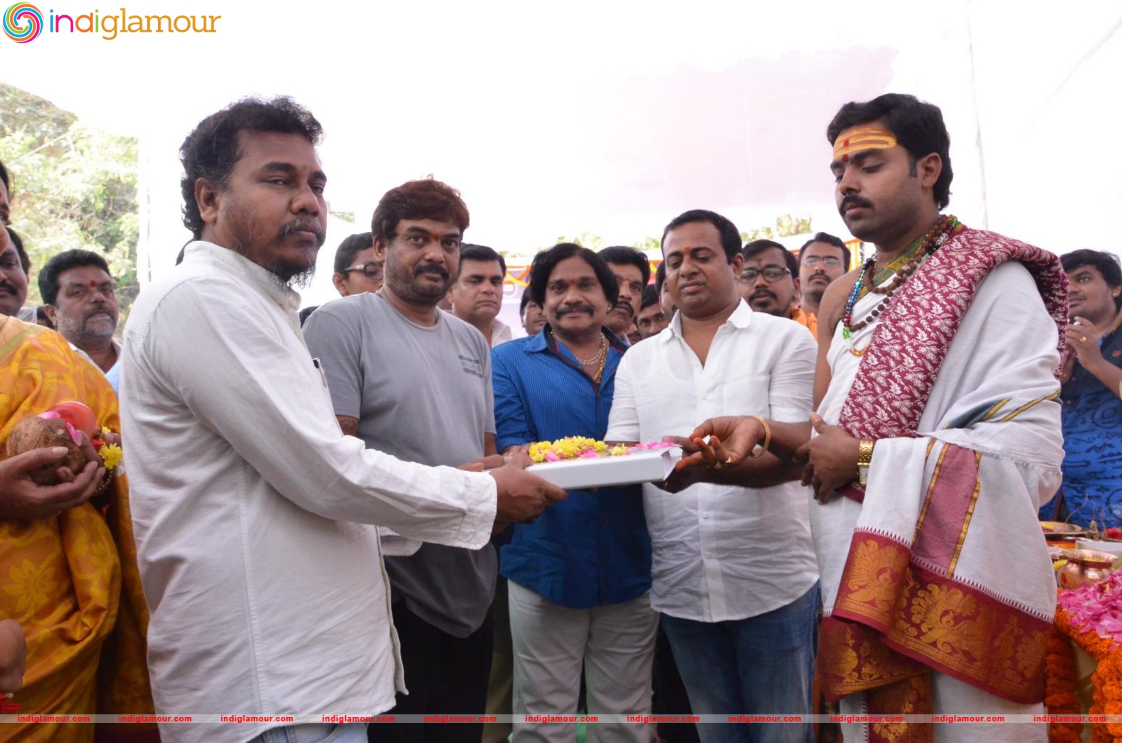 She Movie Opening Movie hd photo