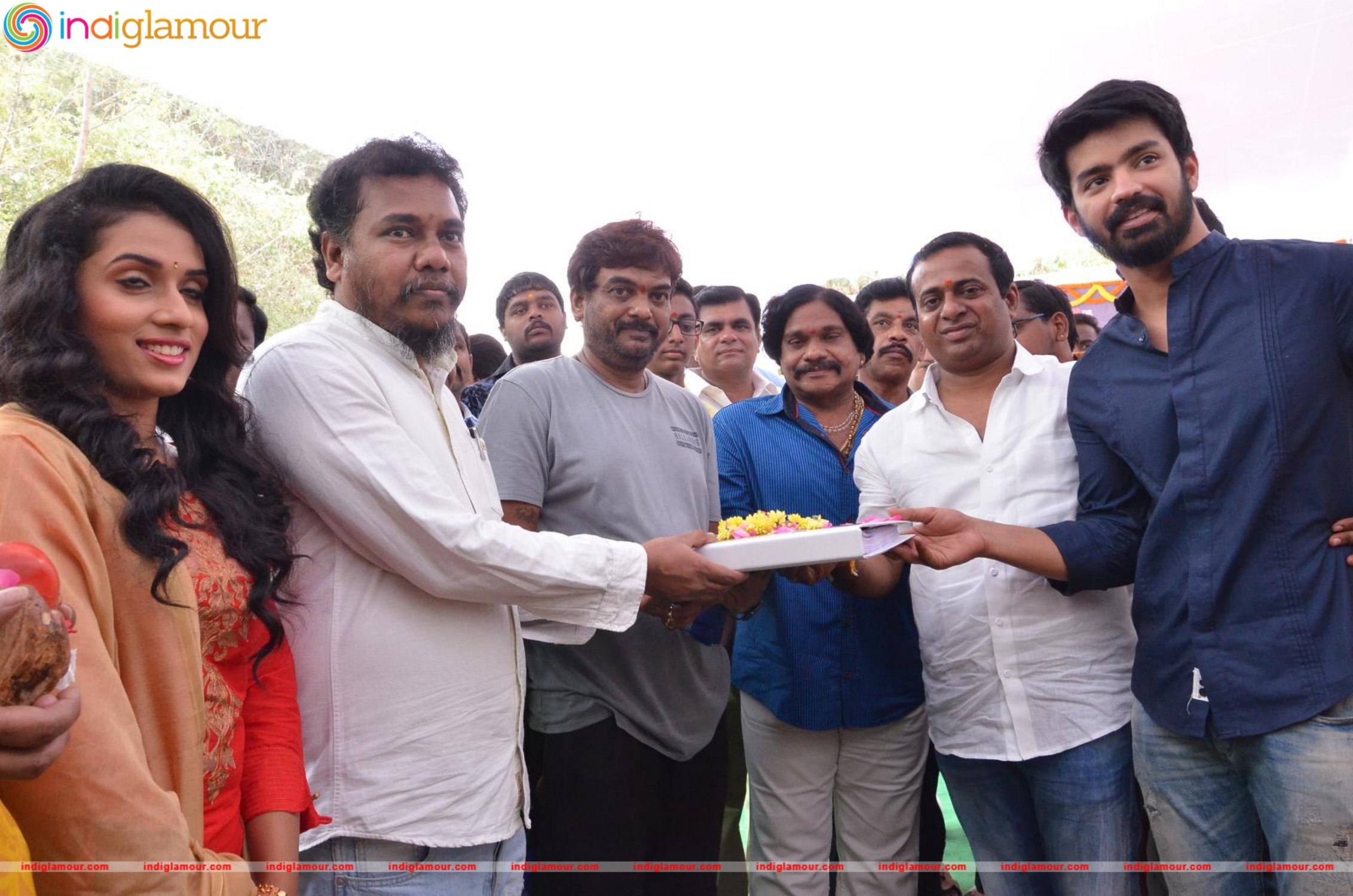 She Movie Opening Movie hd photo