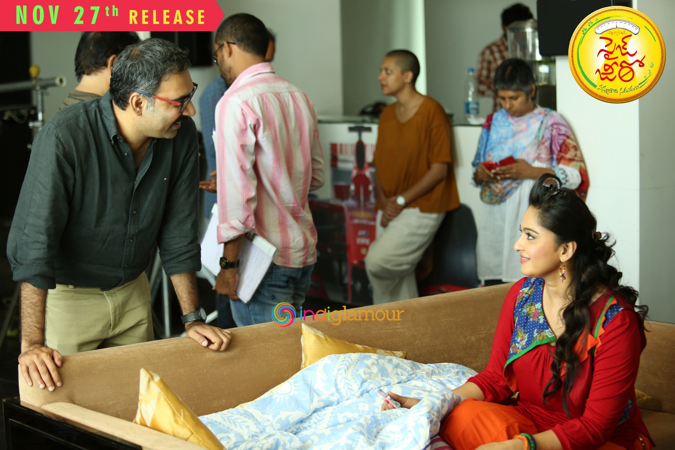 Size Zero Working Stills Movie hd photo