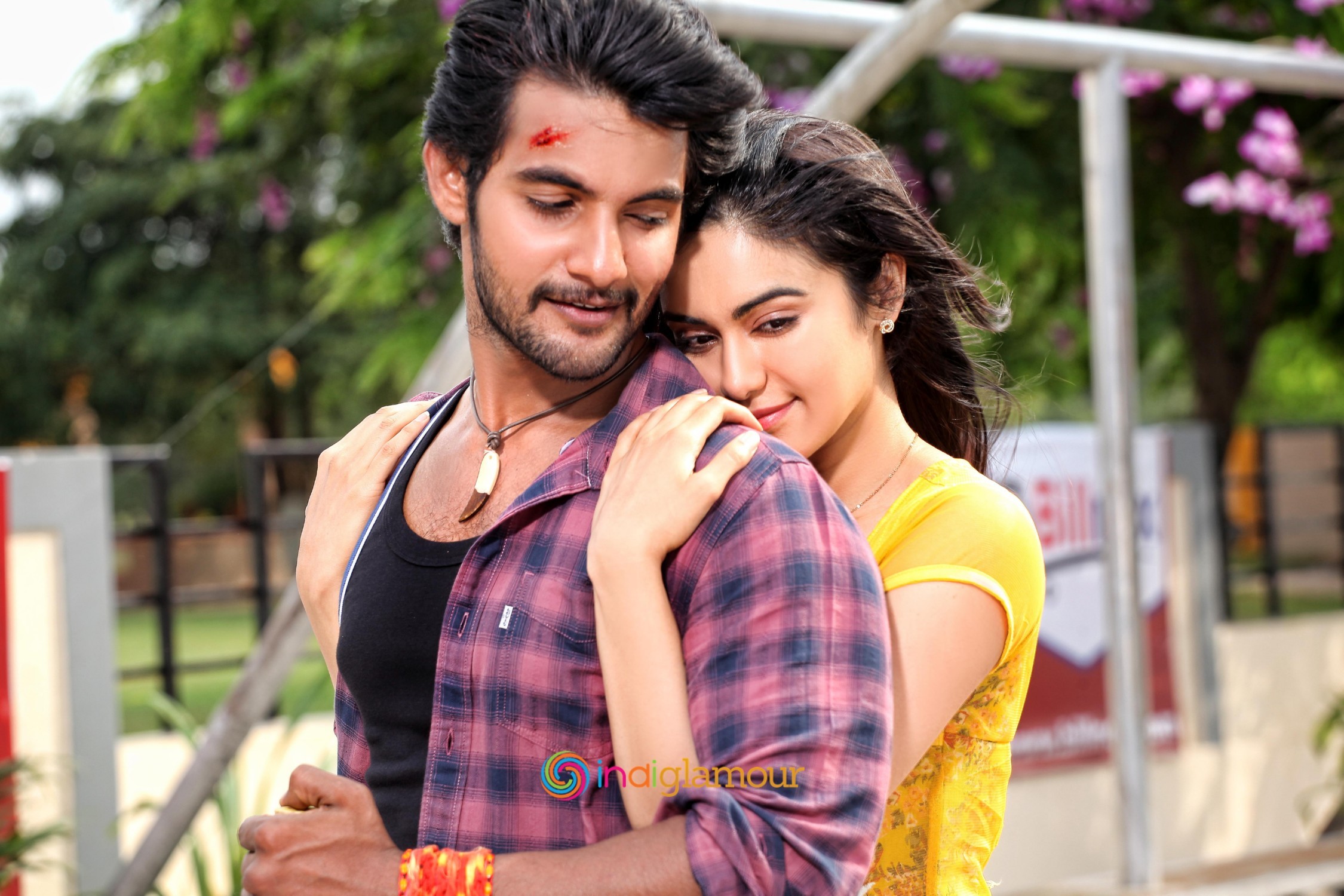 Garam Movie hd photo