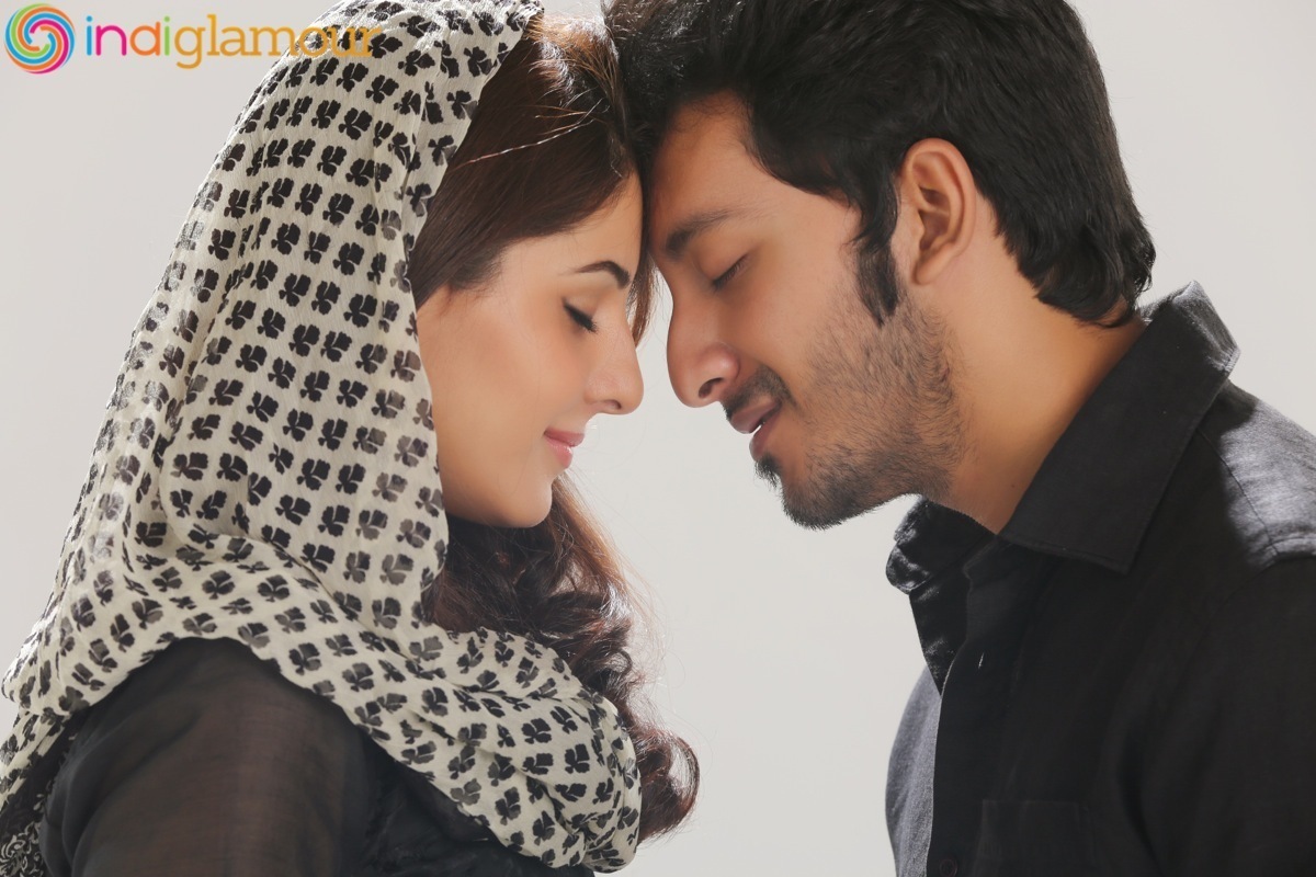 Meendum Oru Kadhal Kadhai Movie hd photo