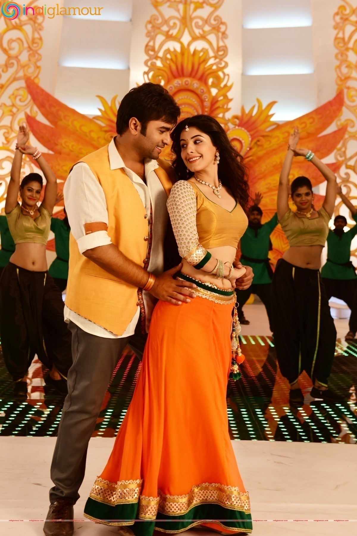 Raja Cheyyi Vesthe Movie hd photo