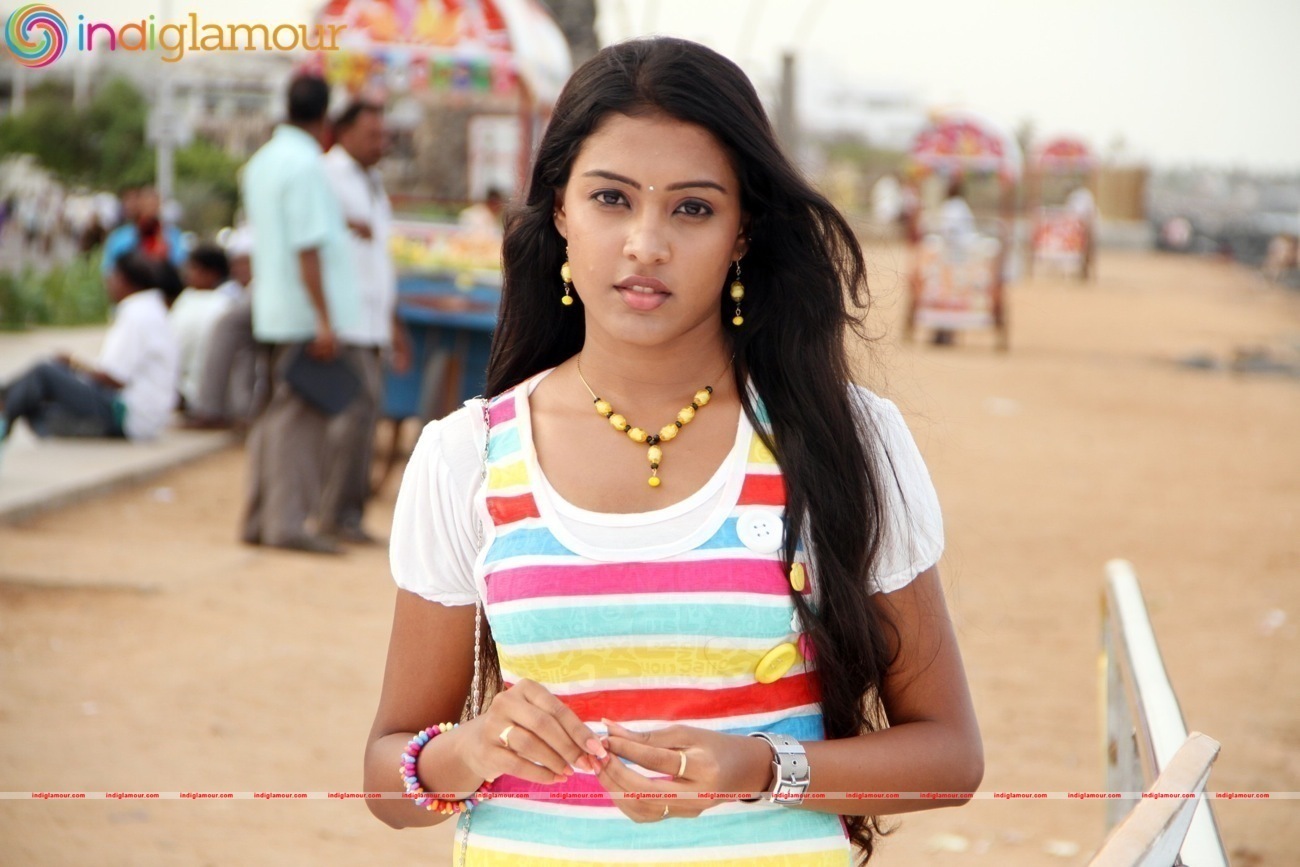 Kandaen Kaathal Kondaen Movie hd photo