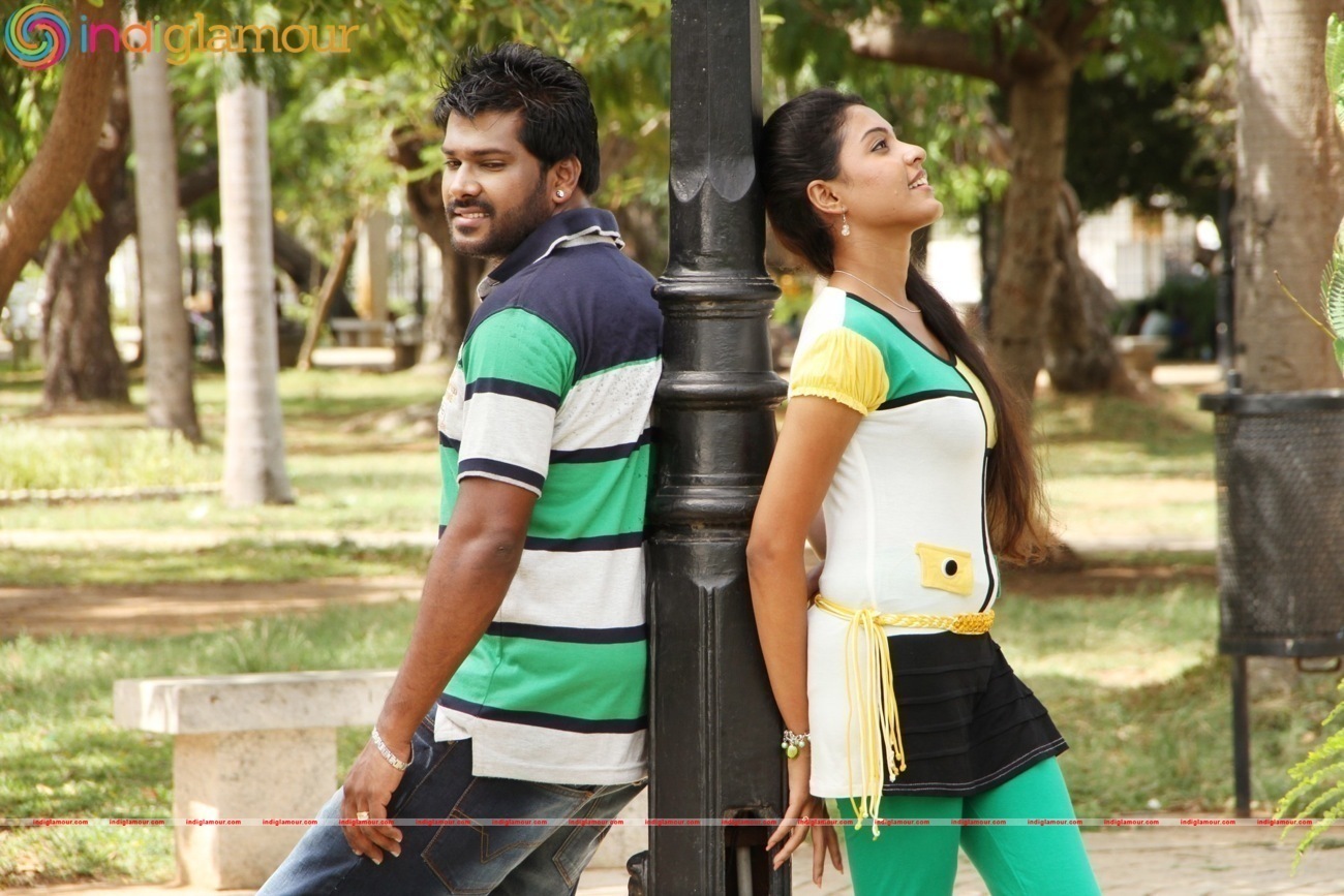 Kandaen Kaathal Kondaen Movie hd photo