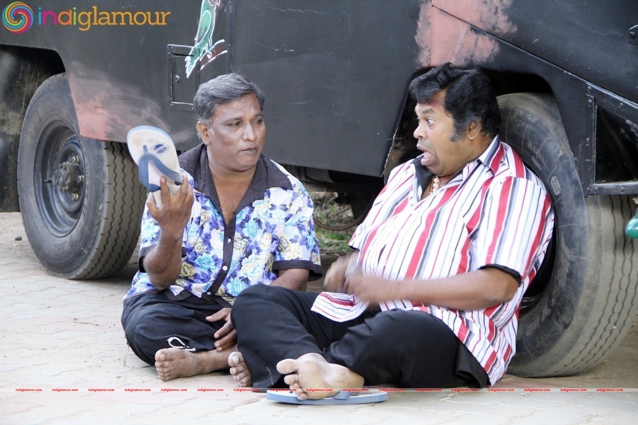 Kandaen Kaathal Kondaen Movie hd photo