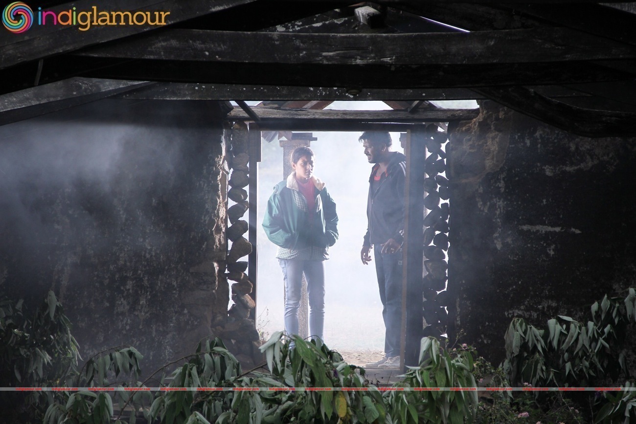 Kandaen Kaathal Kondaen Movie hd photo
