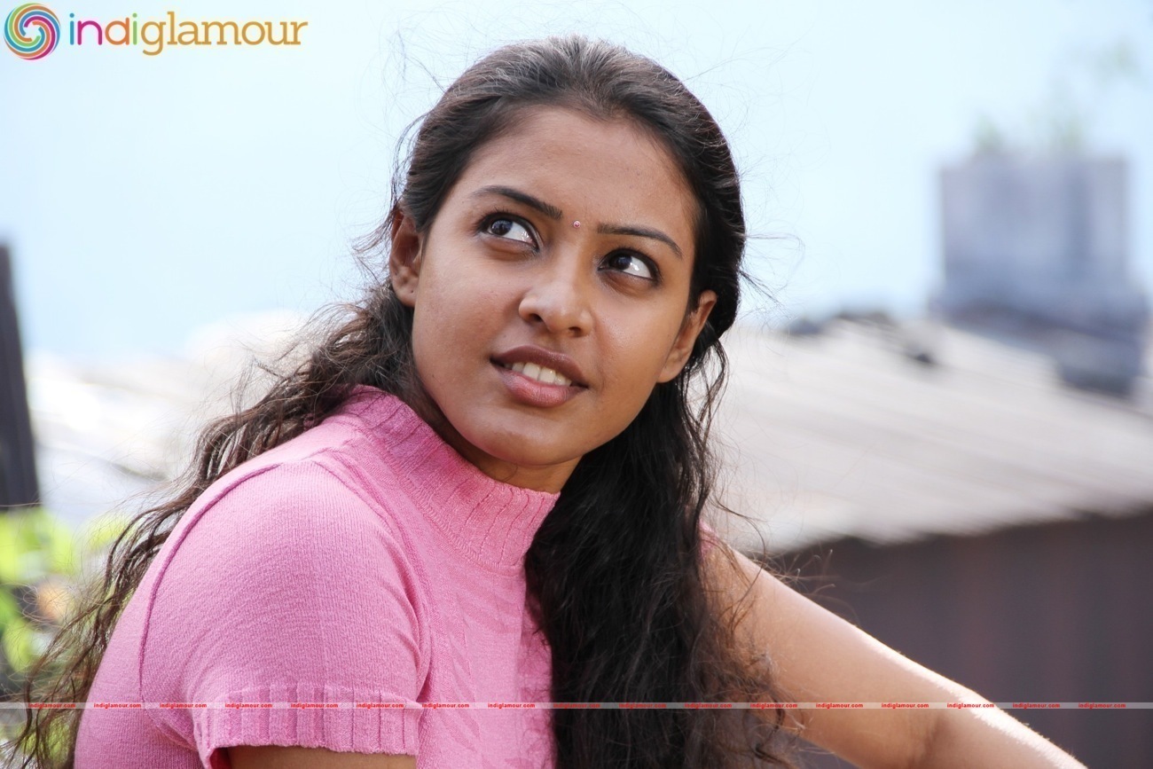Kandaen Kaathal Kondaen Movie hd photo