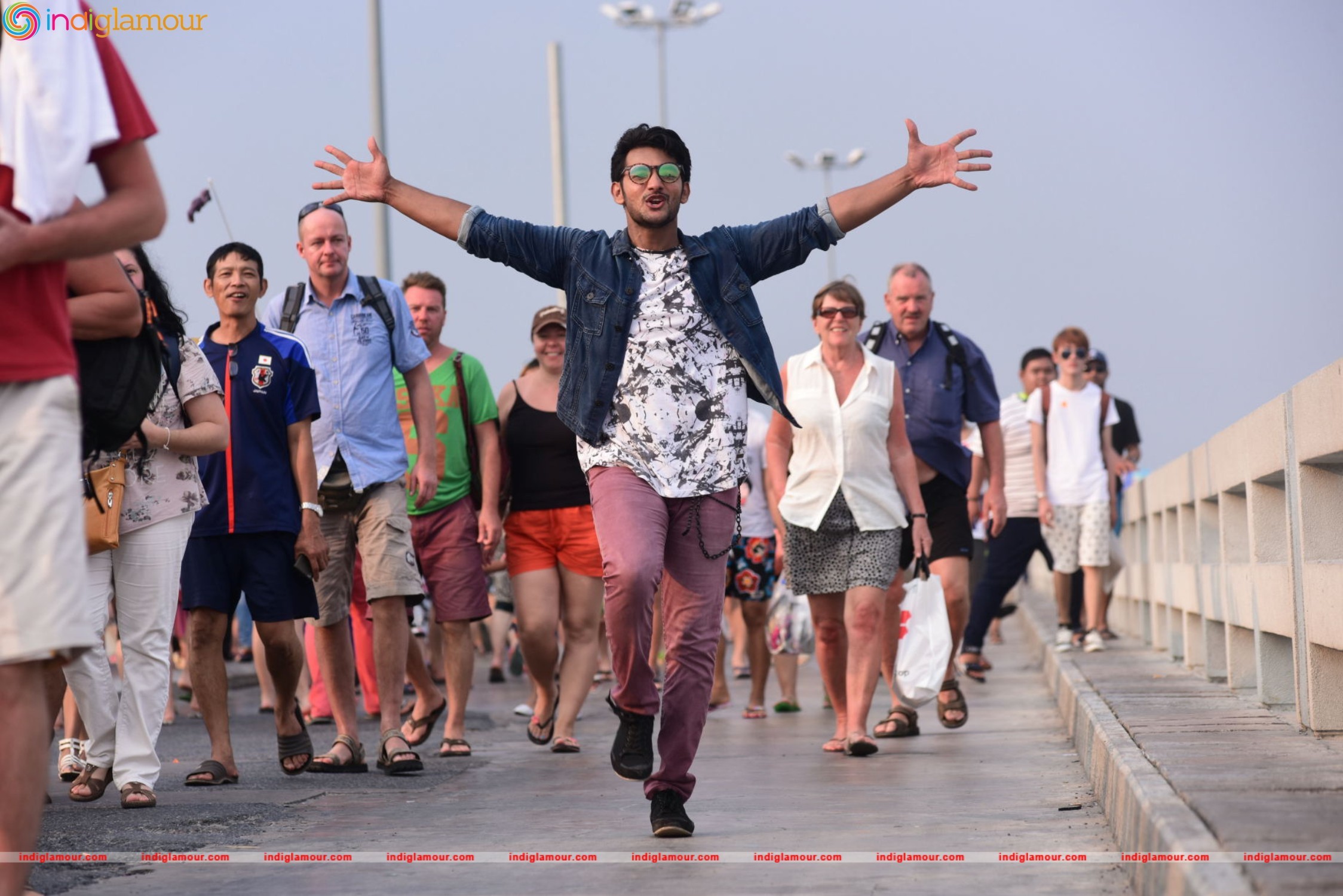 Chuttalabbayi Movie hd photo