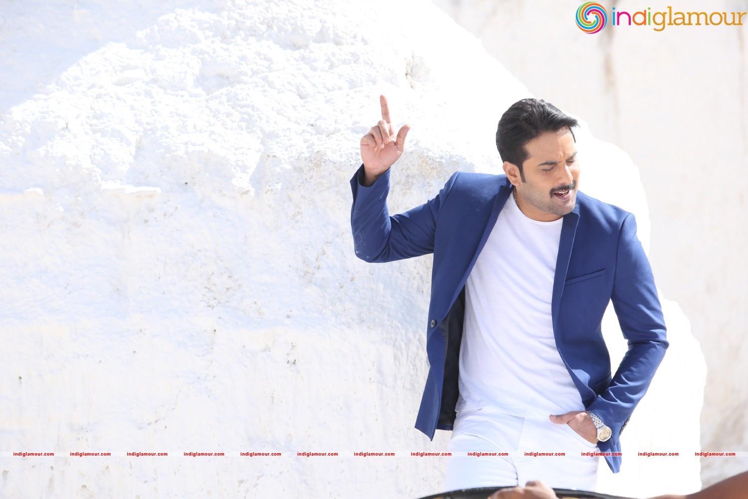 Idi Naa Love Story New Photos Movie hd photo