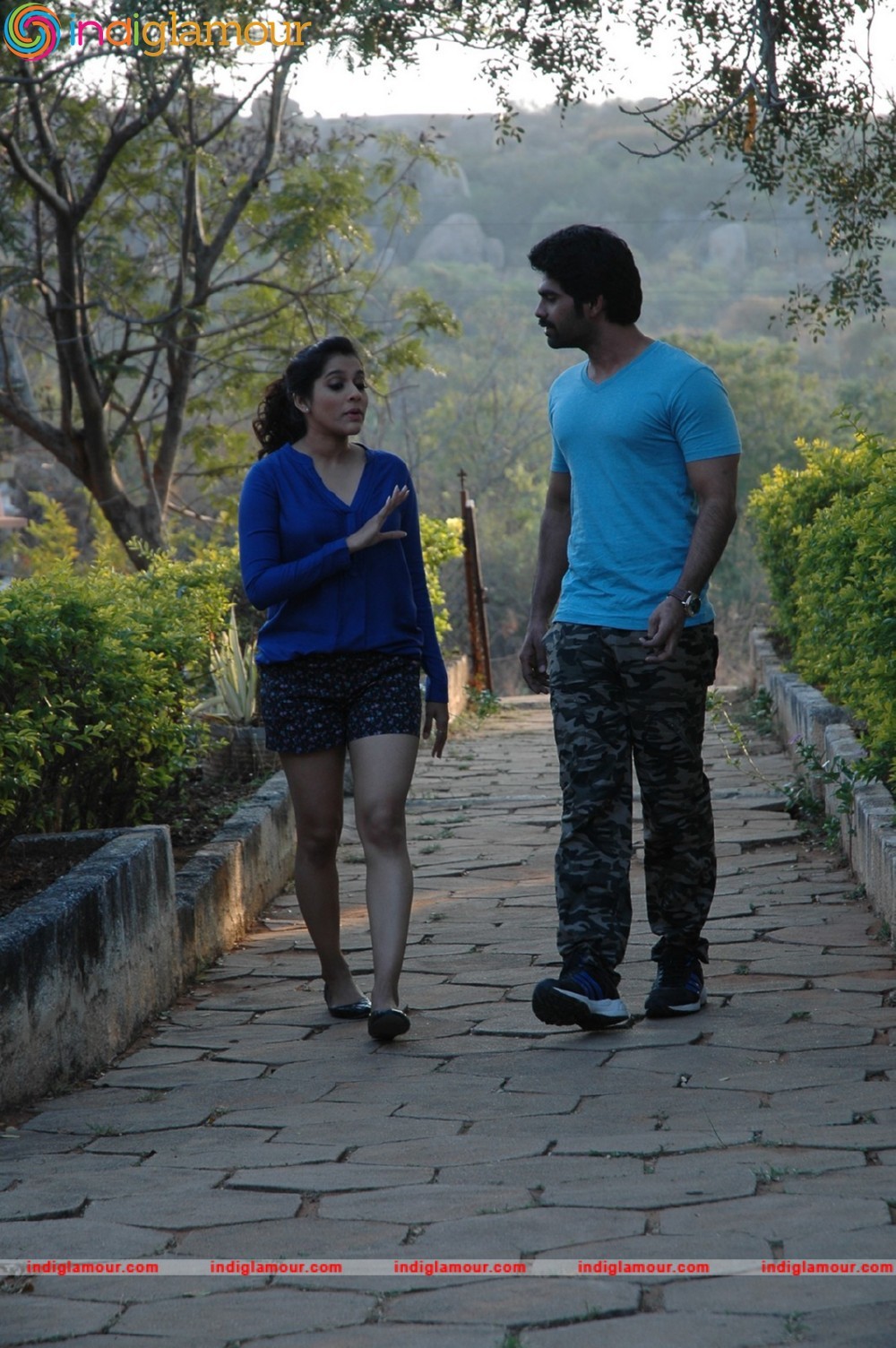 Guntur Talkies Movie hd photo