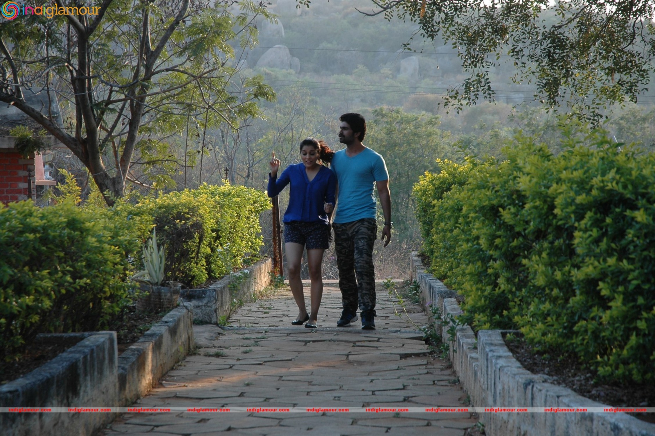Guntur Talkies Movie hd photo