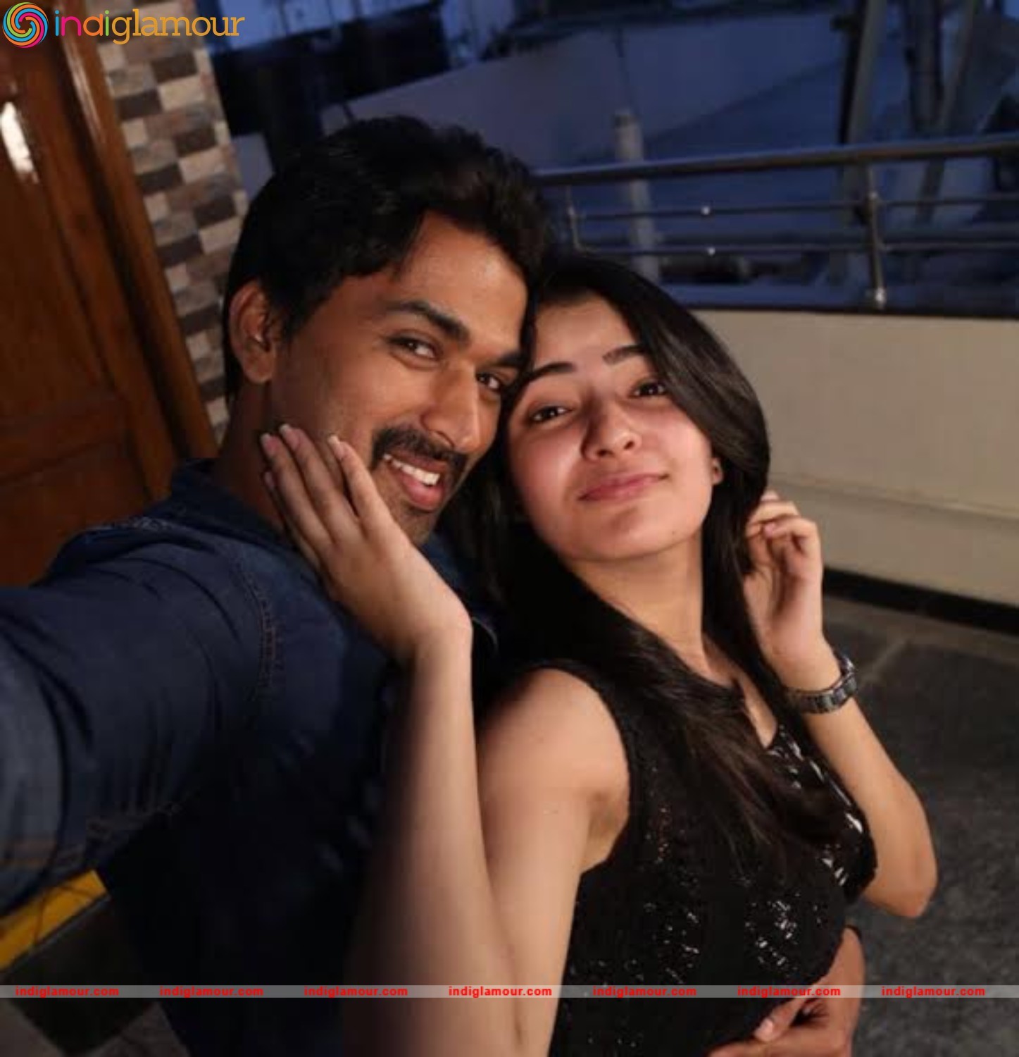 Show Time Movie Working Stills Movie hd photo