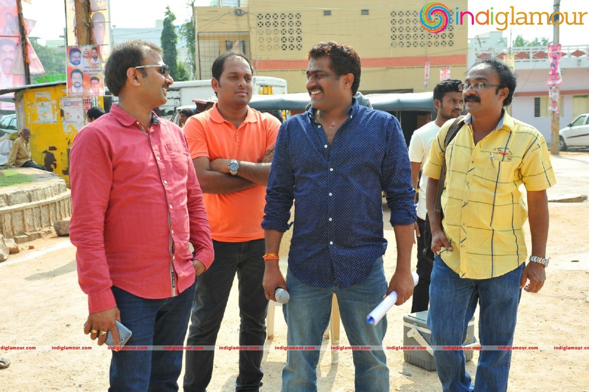 Chuttalabbayi New Working Photos Movie hd photo
