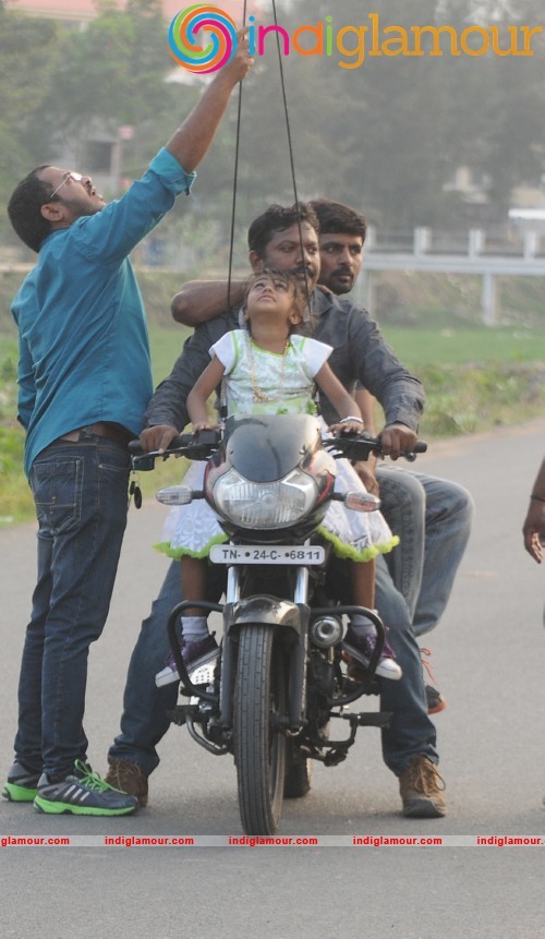 Metro Movie On Locatrion Stills Movie hd photo