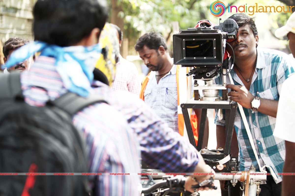 Metro Movie On Locatrion Stills Movie hd photo