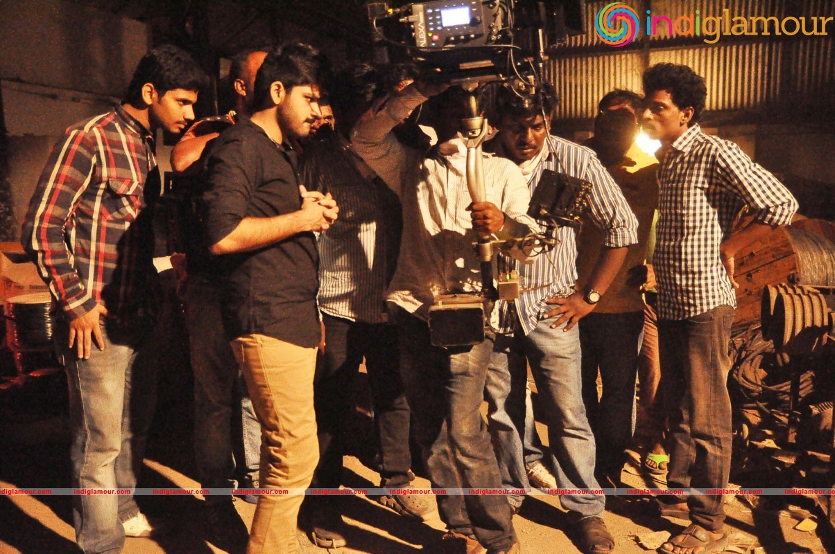 Metro Movie On Locatrion Stills Movie hd photo