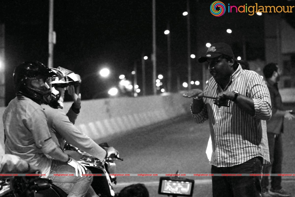 Metro Movie On Locatrion Stills Movie hd photo
