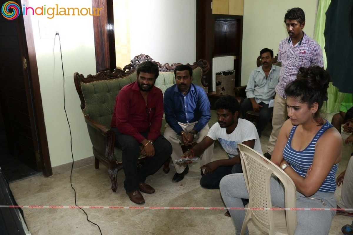 Nee Enna Maayam Seithai Movie hd photo