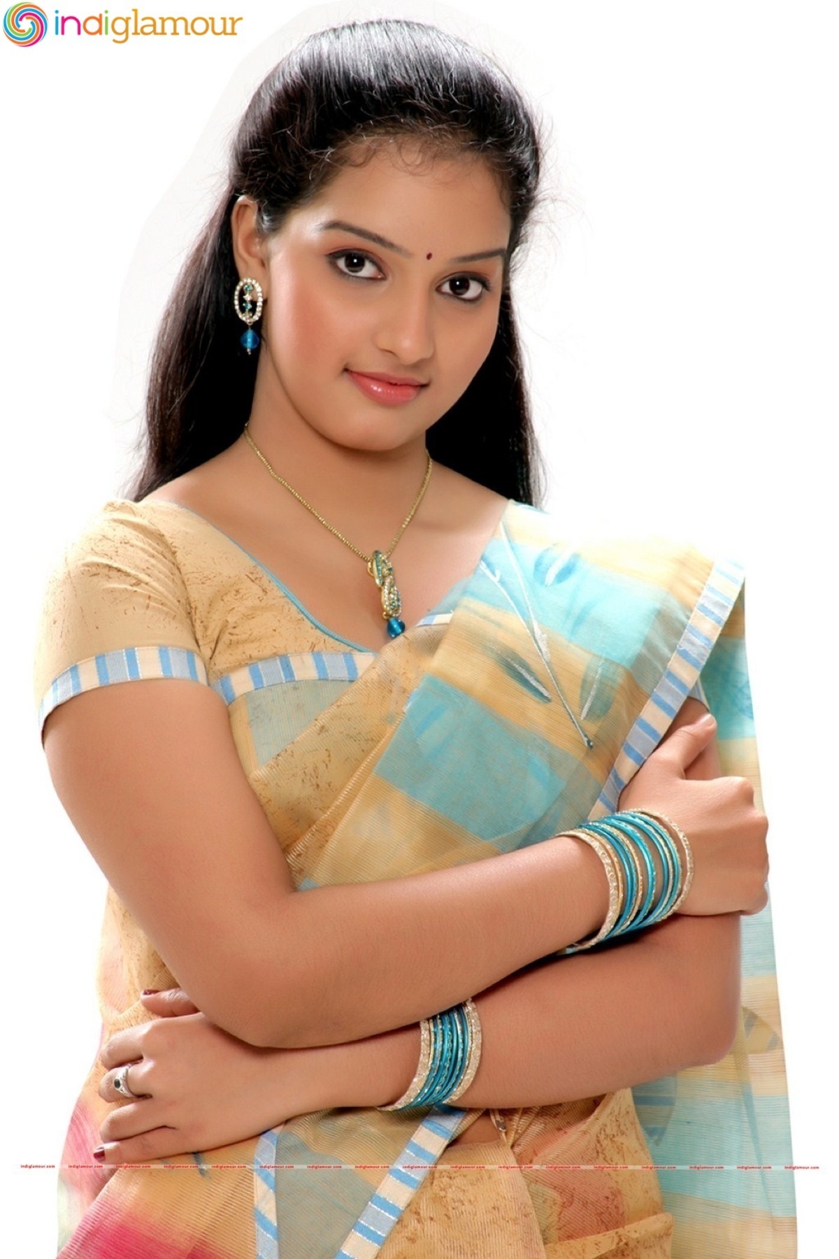Nijama Nizhala Movie hd photo