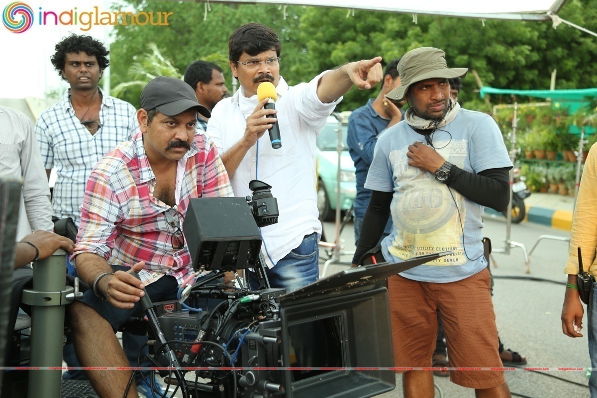 Sarrainodu Movie hd photo