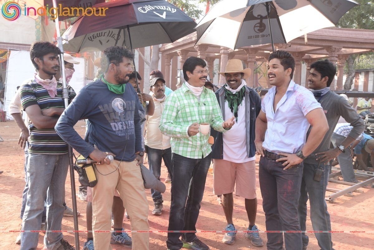 Sarrainodu Movie hd photo