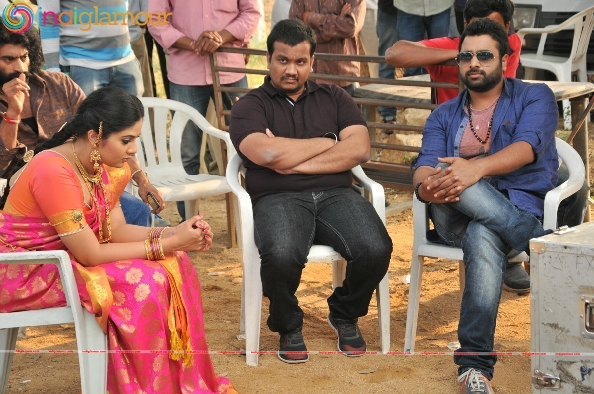 Savitri Movie hd photo
