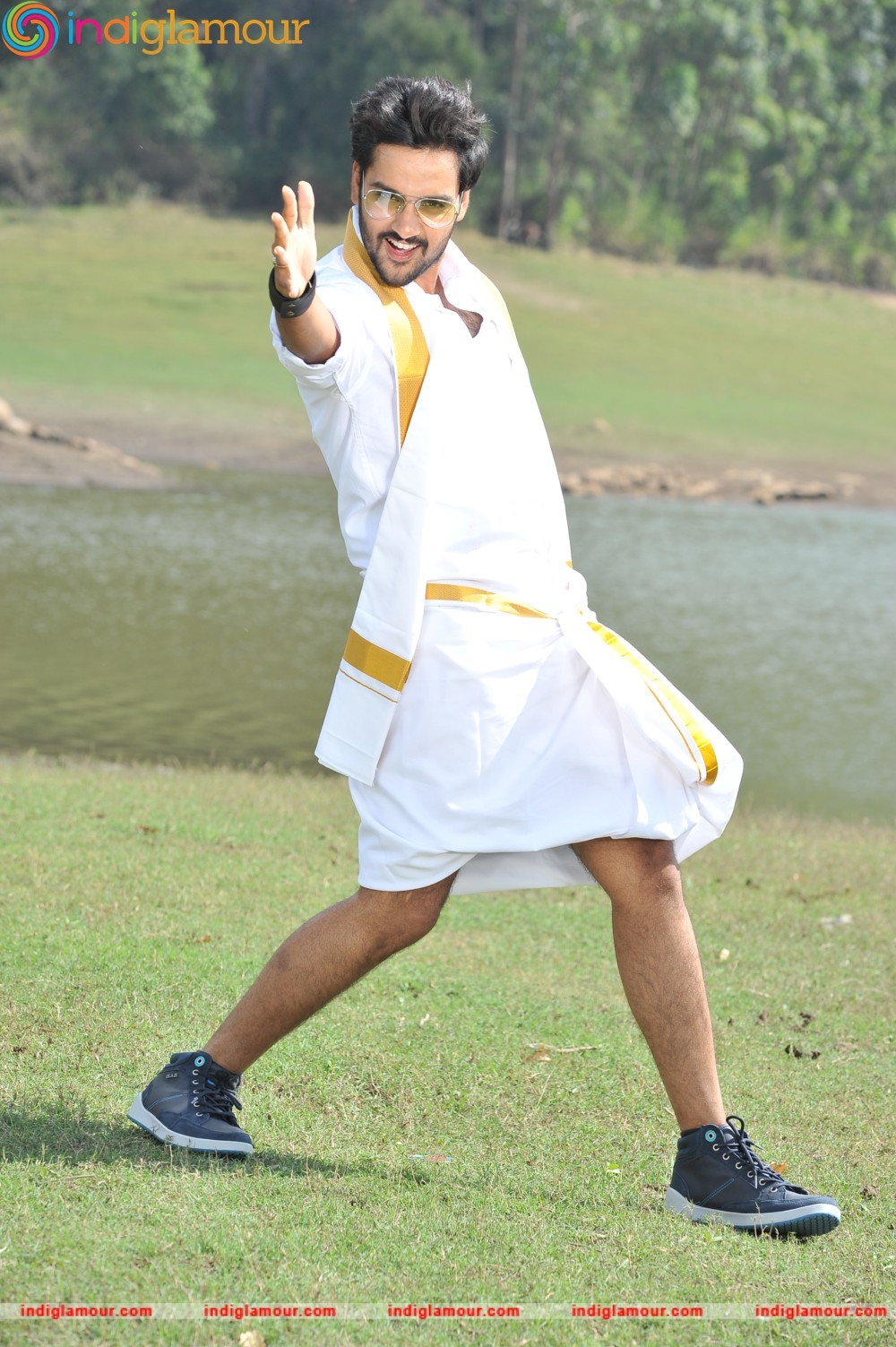 Right Right Movie hd photo