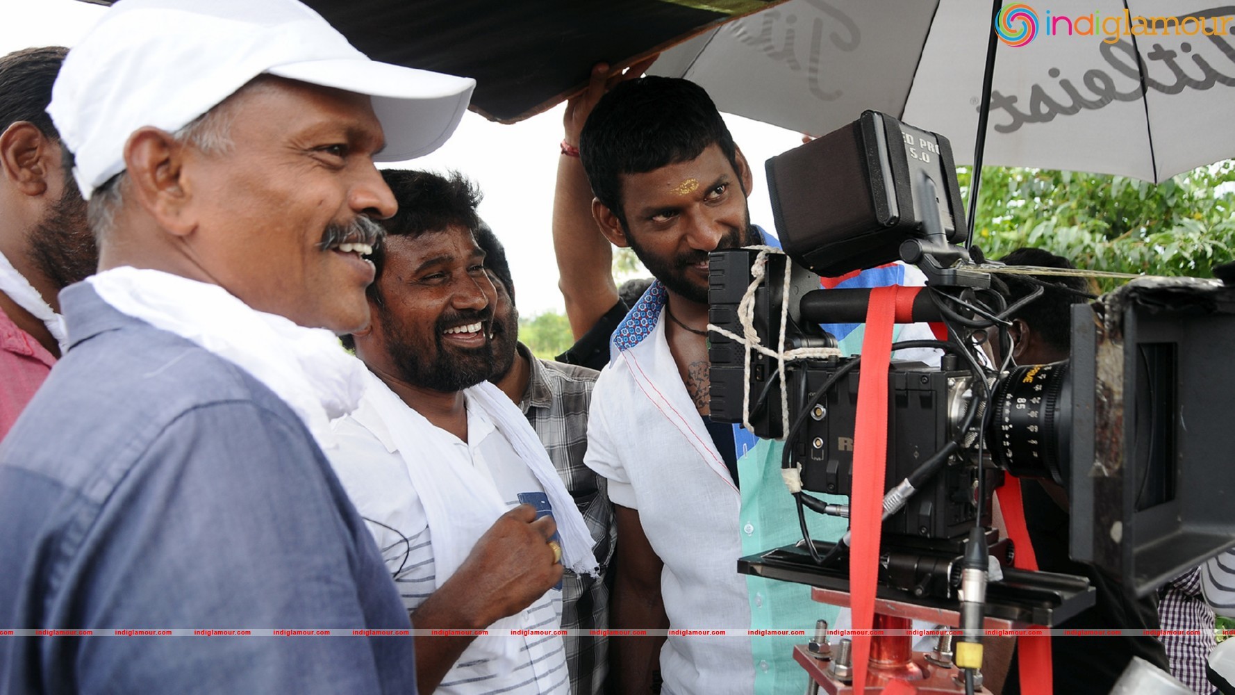 Rayudu Movie Stills Working Stills Movie hd photo