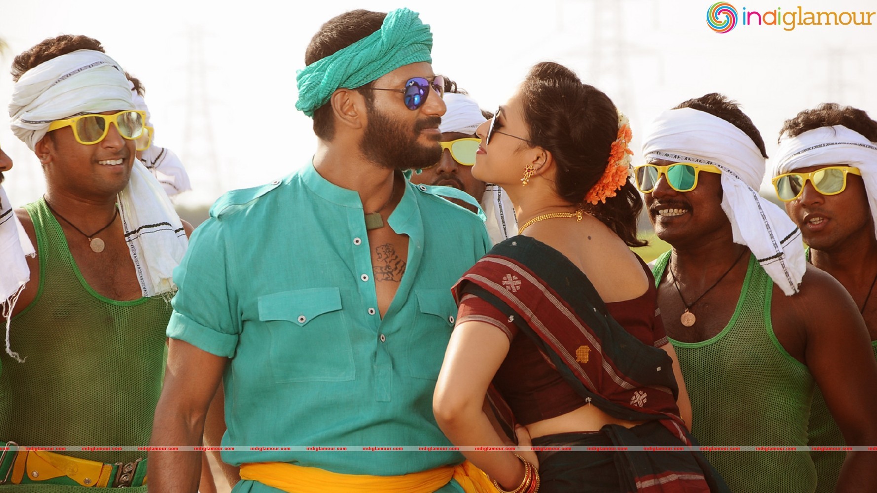 Rayudu Movie Stills Working Stills Movie hd photo