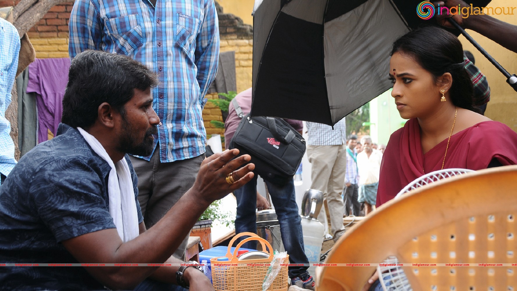 Rayudu Movie Stills Working Stills Movie hd photo