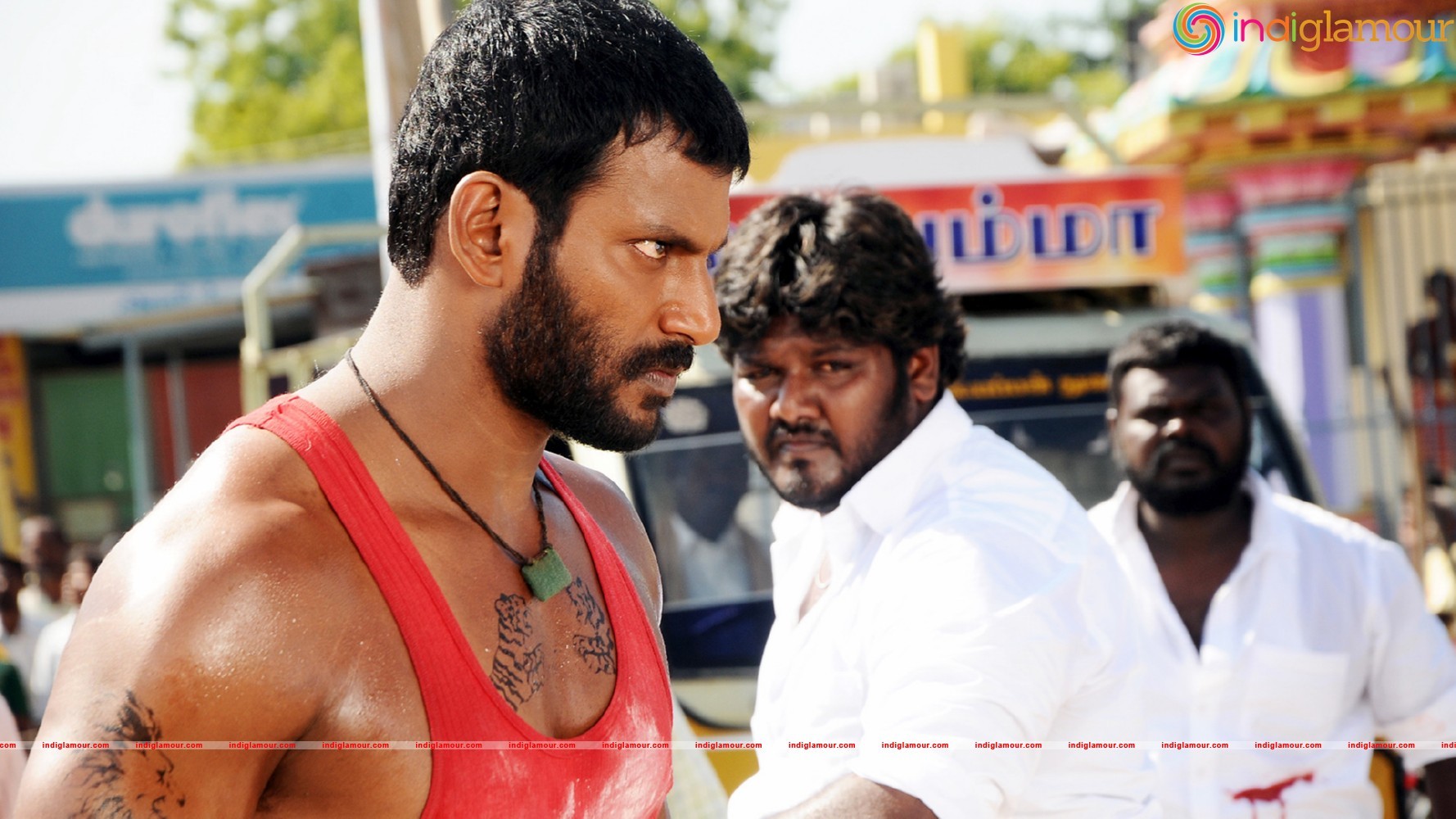 Rayudu Movie Stills Working Stills Movie hd photo