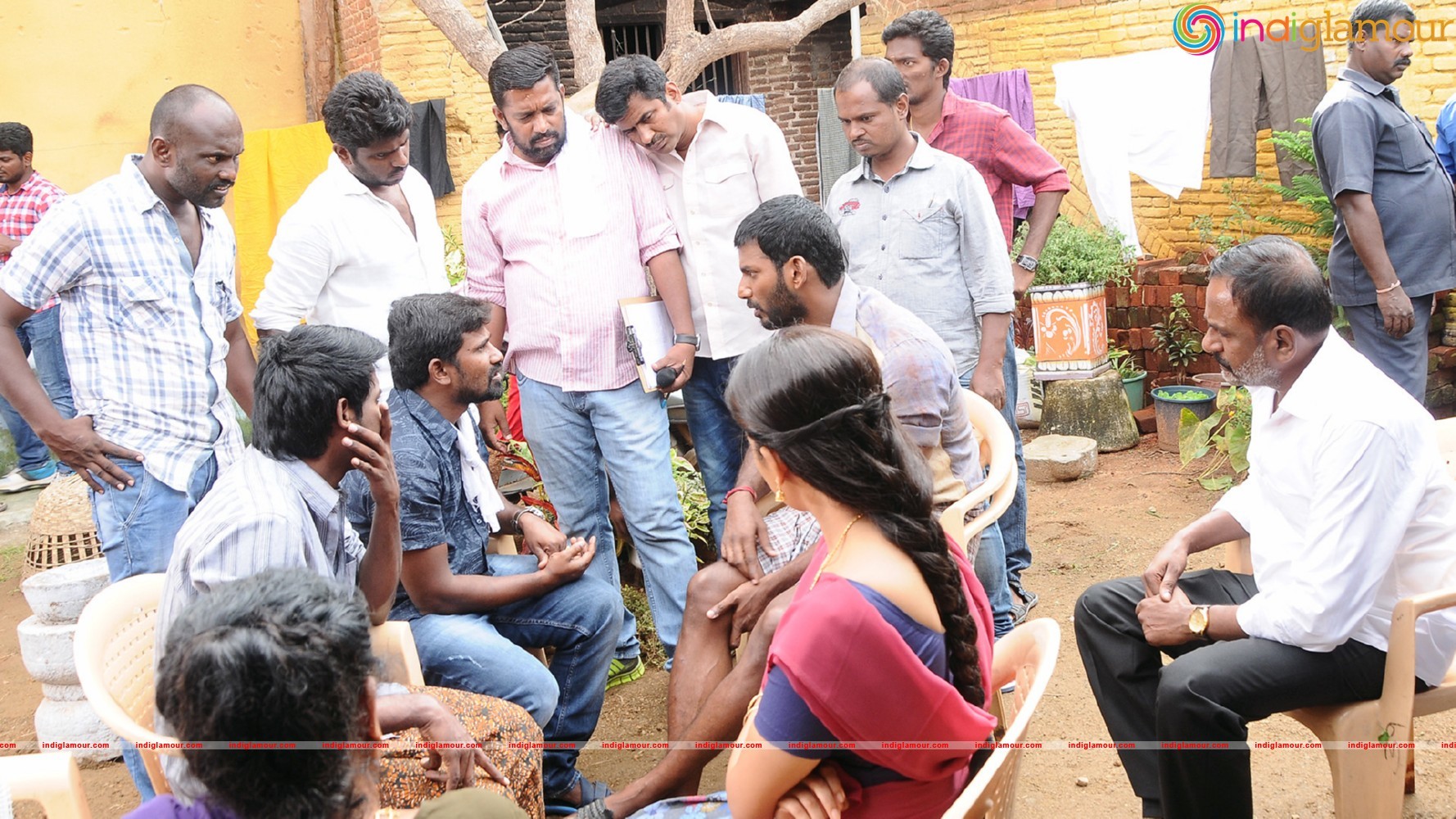 Rayudu Movie Stills Working Stills Movie hd photo